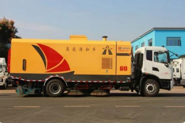 東風天錦18噸多功能高速清掃車圖片2