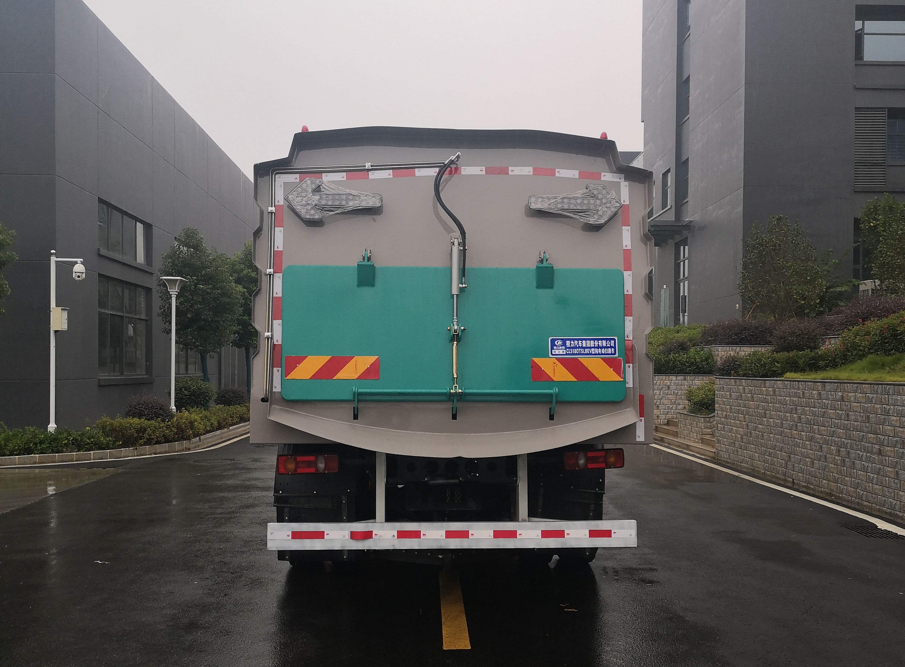 12方東風天錦純電動高端掃路車圖片5