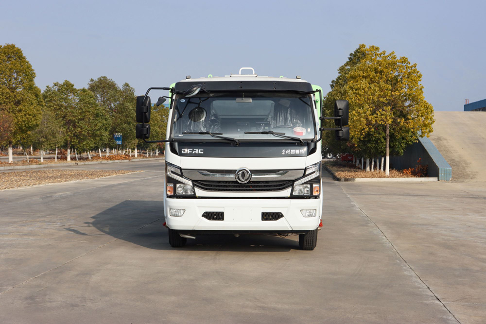 東風(fēng)凱普特10方純電動(dòng)洗掃車EV圖片2