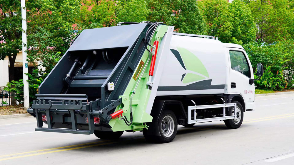 上汽躍進4方純電動壓縮式垃圾車EV圖片4