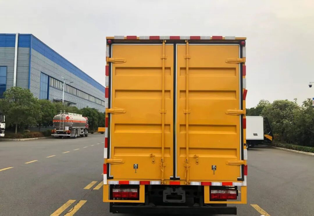 東風多利卡藍牌雙排座檢修車圖片5