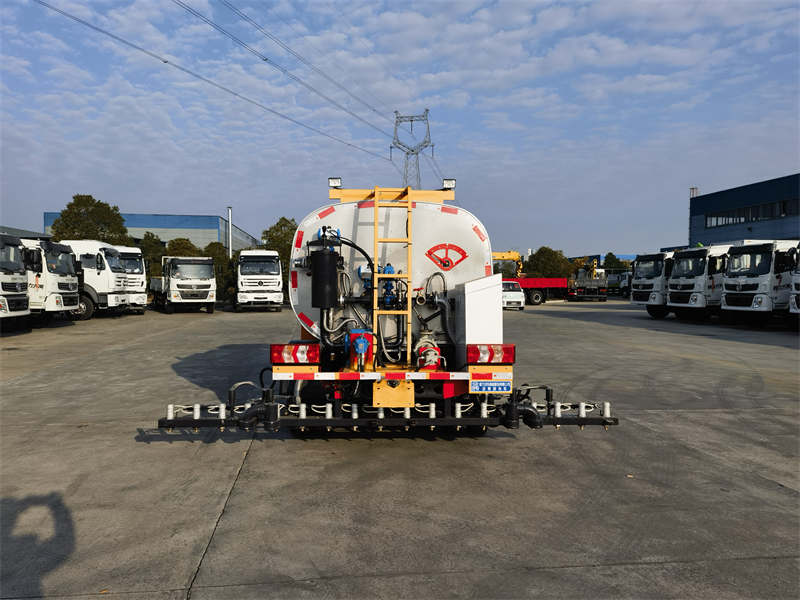 江淮 4 方藍牌智能型瀝青灑布車圖片5